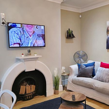 Stylish 2 Bedroom Apartment, Leeds Centre + Free Parking Exterior photo