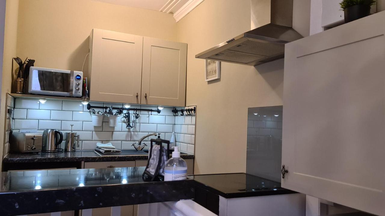 Stylish 2 Bedroom Apartment, Leeds Centre + Free Parking Exterior photo